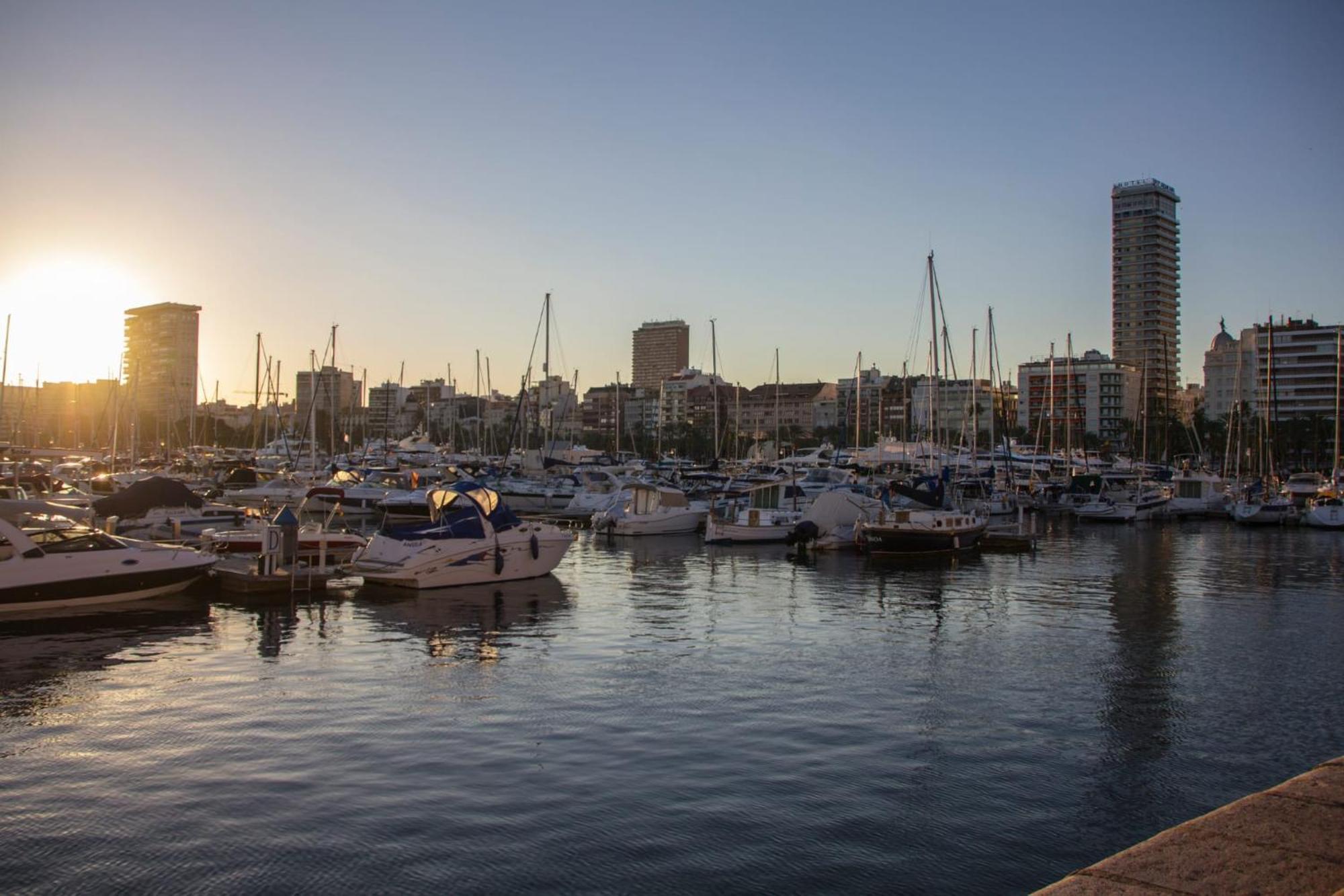 El Barrio Alicante , Playa Y Casco Antiguo Екстериор снимка